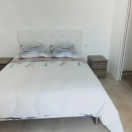 Le Grau-d'agde Sleeps 6 Pool Wifi Agde